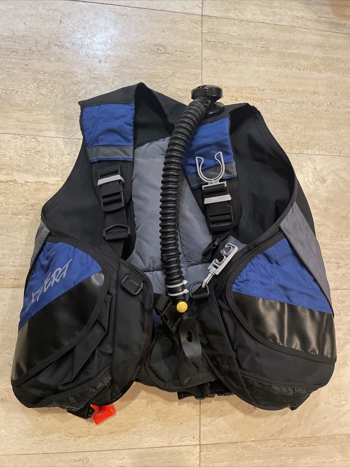 TUSA X-pert SCUBA Snorkeling Diving Vest Size Large