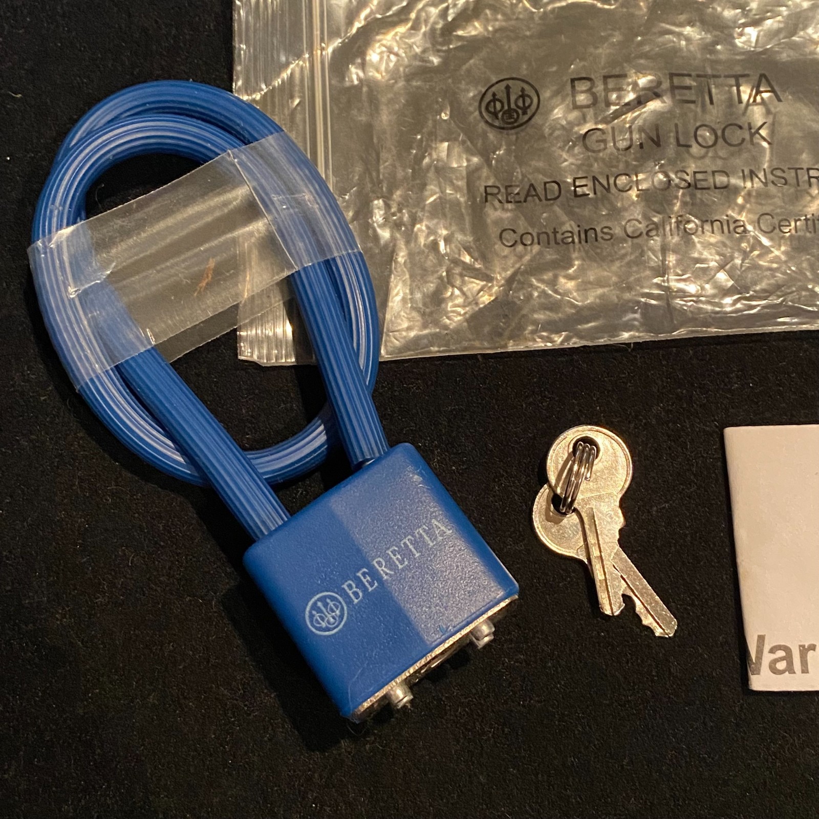 BERETTA R15SC3 Blue Cable Gun Lock w/ 2 Keys & Instructions
