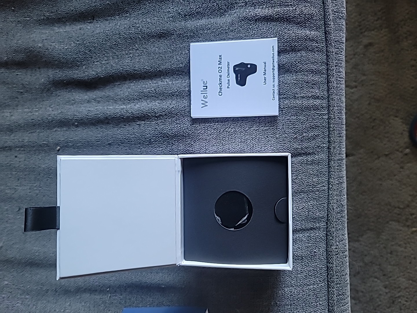 Checkme O2 Max Pulse Oximeter for SpO2 and Heart Rate Tracking Continuously