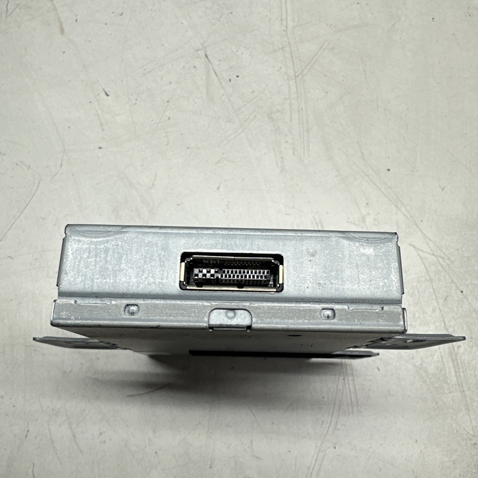 2006-2011 Mercedes Benz ML350 Communication Interface Module A2049005704 OEM .