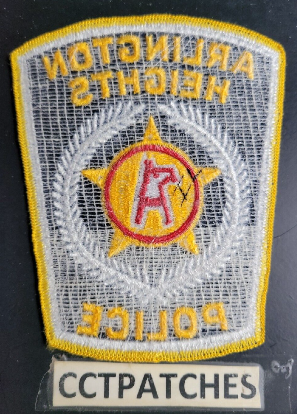 ARLINGTON HEIGHTS, ILLINOIS POLICE SHOULDER PATCH IL