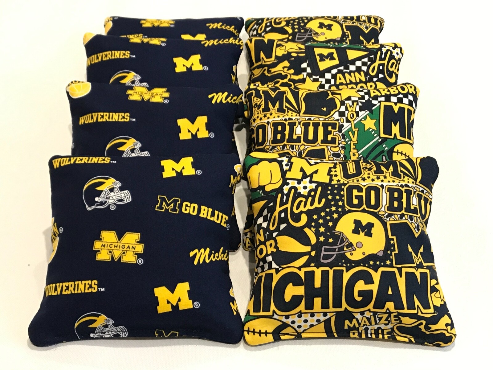 8 CORNHOLE BEAN BAGS CORN HOLE MICHIGAN WOLVERINES