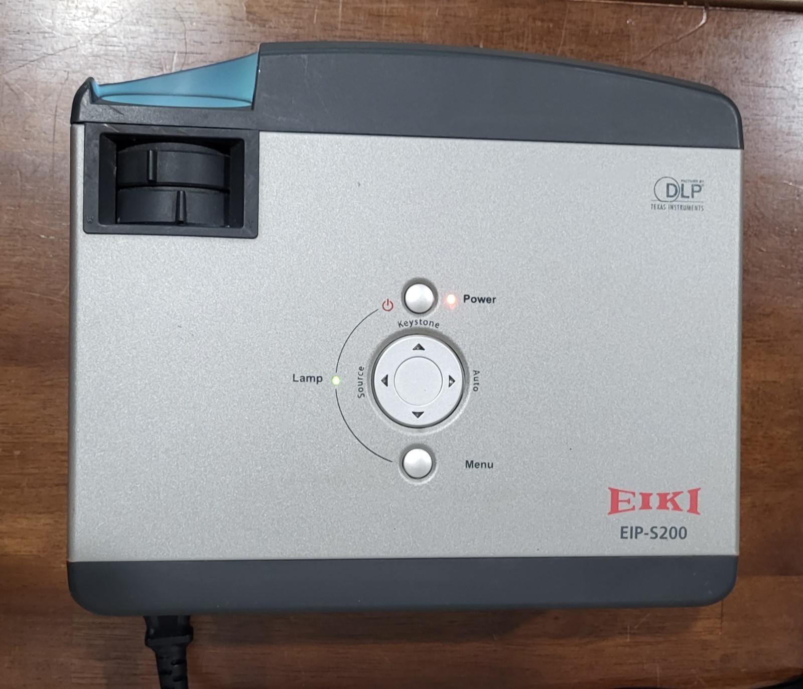 Eiki EIP-S200 DLP Projector Business Presentation 200W Texas Instruments TESTED