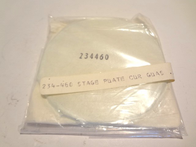 E. LEITZ  WILD GLASS STAGE PLATE #234460 CLEAR 80MM DIAMETER 5MM THICK **NEW**