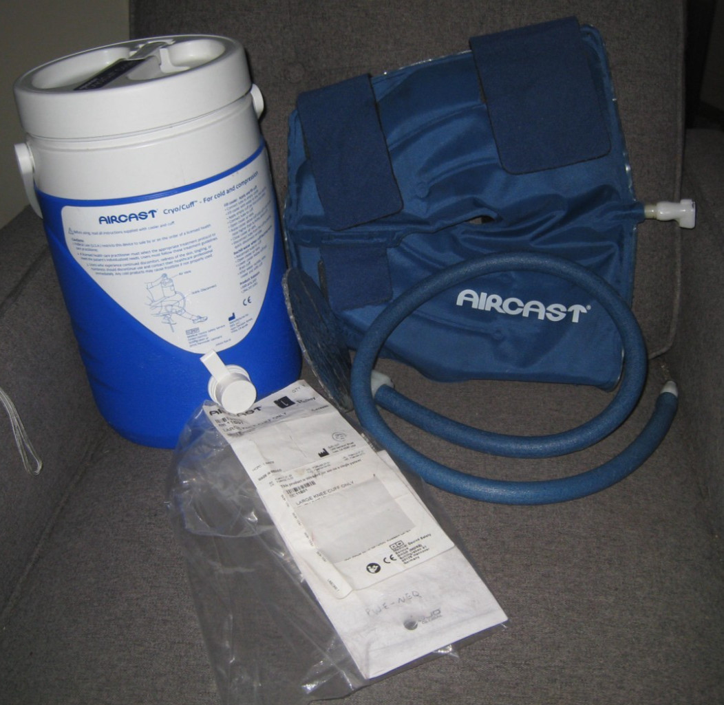 Aircast 2125 Cryo/Cuff Ice Therapy Gravity Cooler, Large Knee Cuff, Complete Set