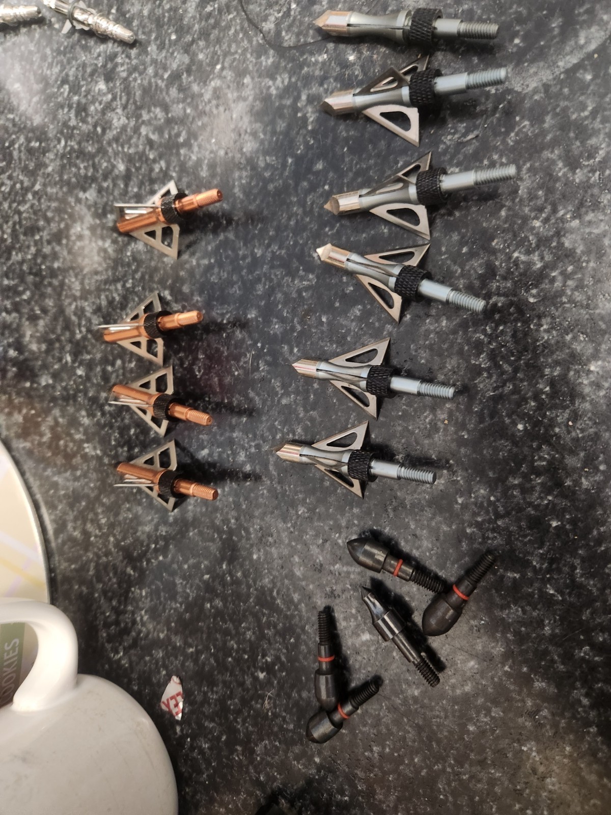 Cross Bow Arrows- War Heads (10), Broad Heads.(5) Toxic Replacement Blanks(10)