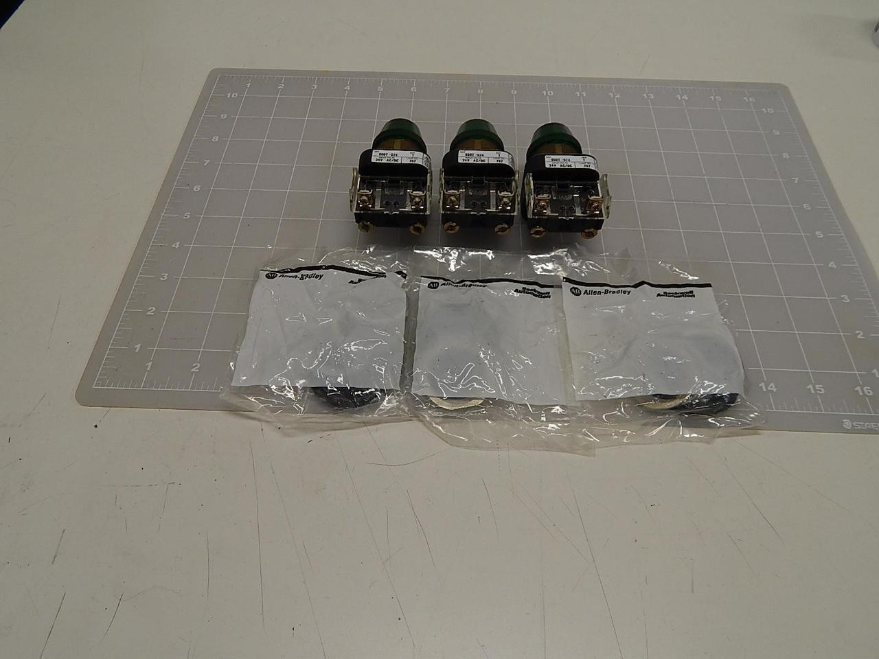 LOT OF 3 ALLEN BRADLEY 800T-Q24 PILOT LIGHT T68856