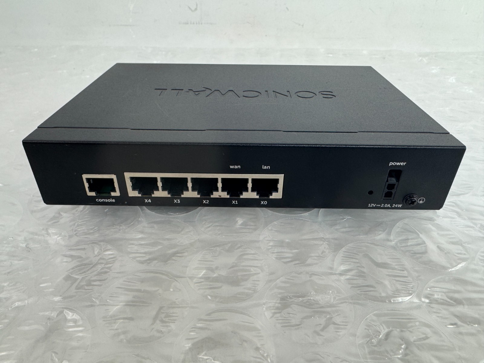 SonicWALL TZ300 Firewall Appliance APL28-0B4