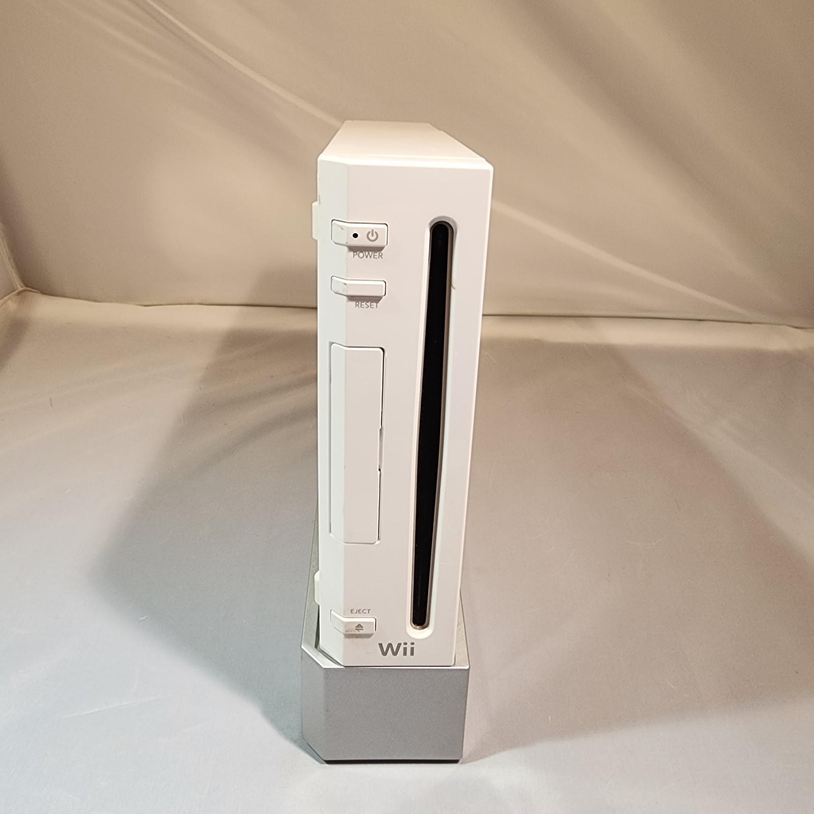 Nintendo Wii (White) Console Bundle - Tested and Working