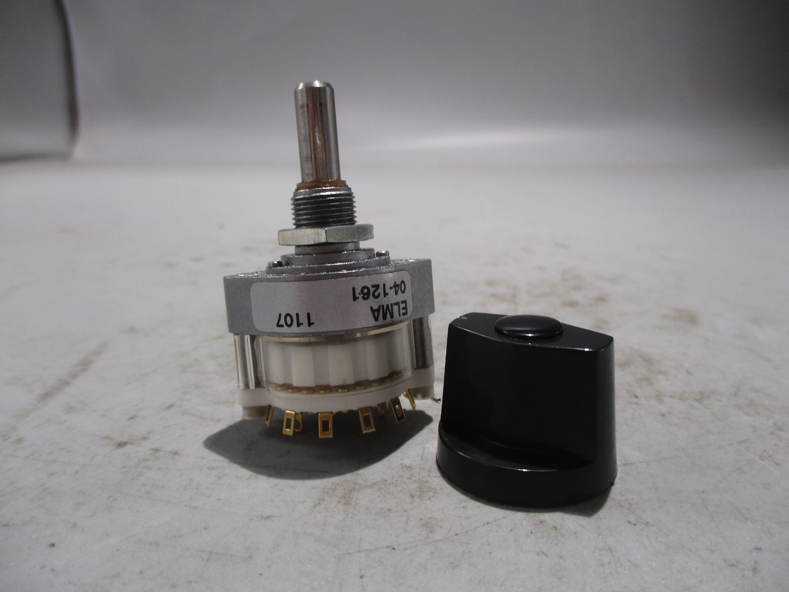 NEW ELMA 04-1261 ROTARY SELECTOR SWITCH W/ KNOB
