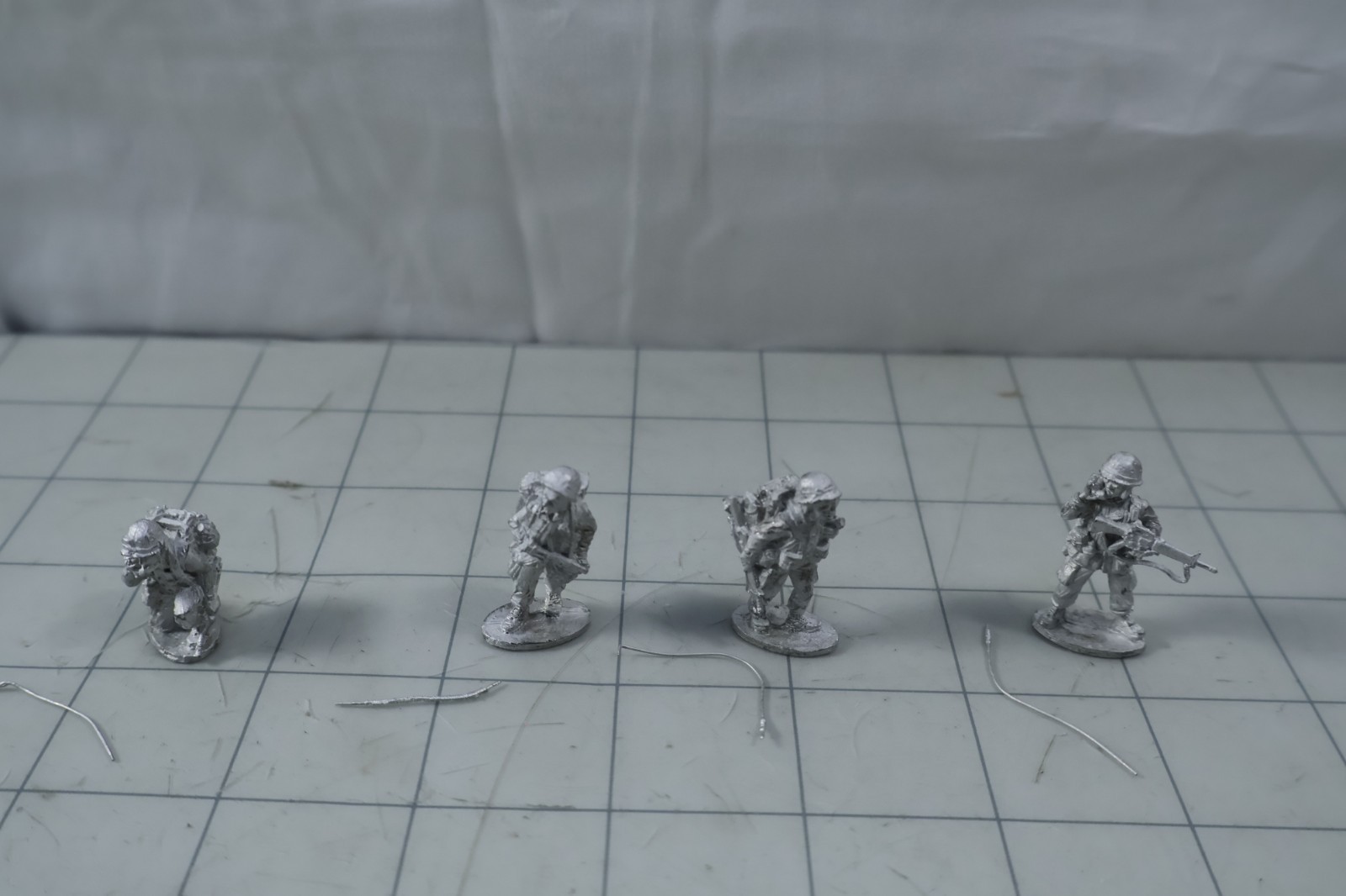4-piece War Game Miniatures 28mm Unpainted Vietnam USMC 1967-75 Plus NAM15 NEW