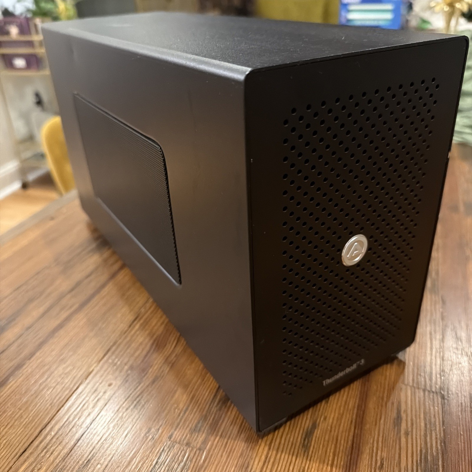 eGPU Enclosure - Akitio Node - Thunderbolt3 External GPU (eGPU) Enclosure
