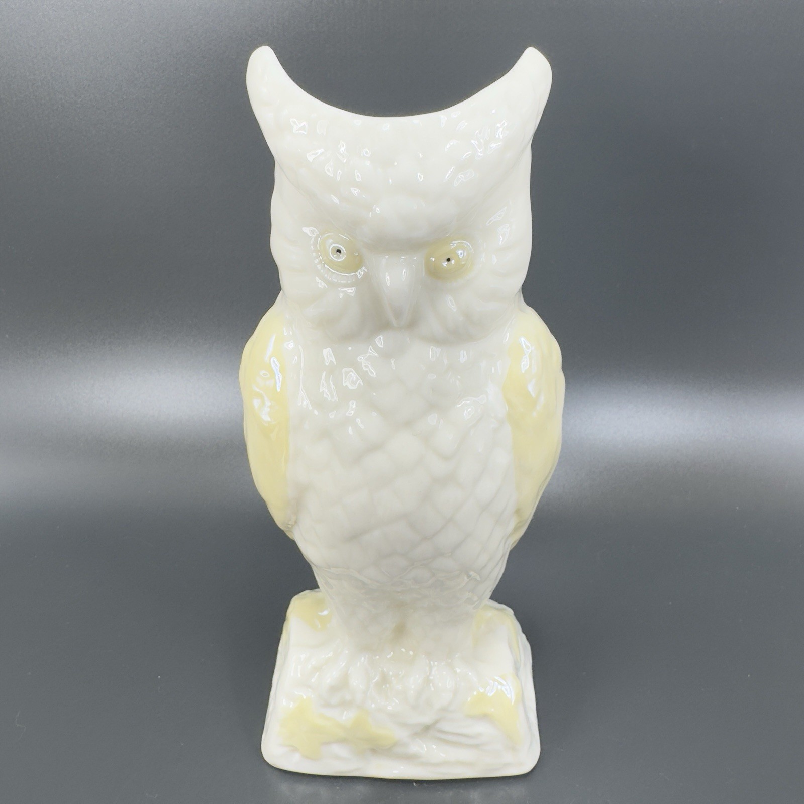 Vintage Belleek Ireland Owl Vase Vessel Whimsical Fine Porcelain Vase Decor VTG