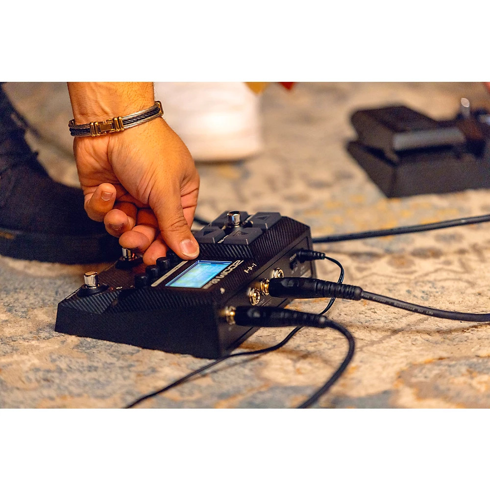 Zoom G2 Four MultiEffects Processor Black