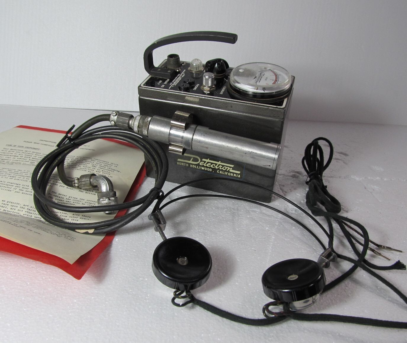 Vintage Detectron DG-7 Geiger Counter Radiation Detector - UNTESTED AS IS
