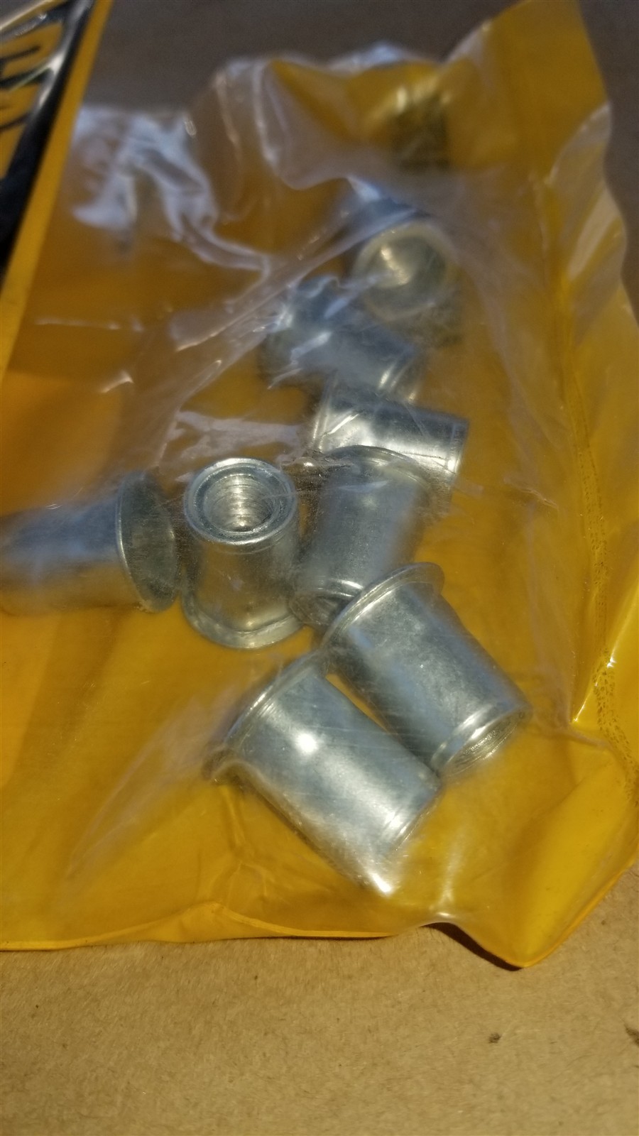 CAT 1950937 Qty. of 8 THD Hex Insert