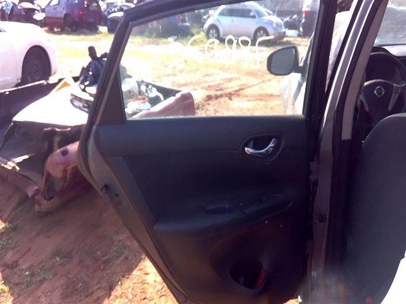 Driver Left Front Spindle/Knuckle Fits 11-25 LEAF 103840046
