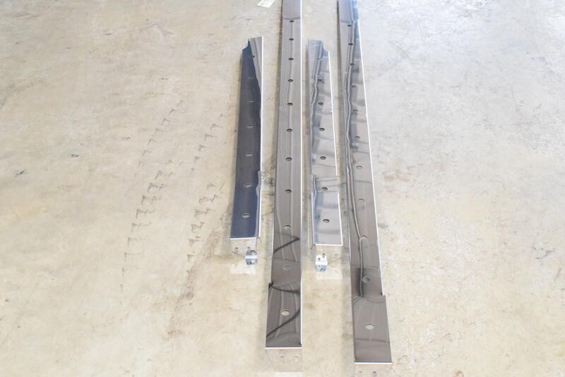 Chrome Accessories F3256 for Freightliner Cascadia (643-11130)