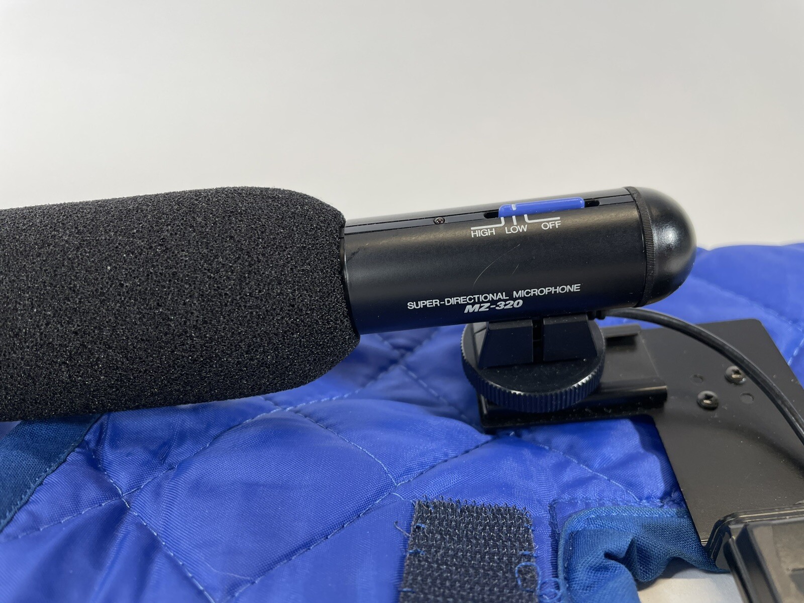 JVC MZ-320 Super Directional Microphone W/ Case