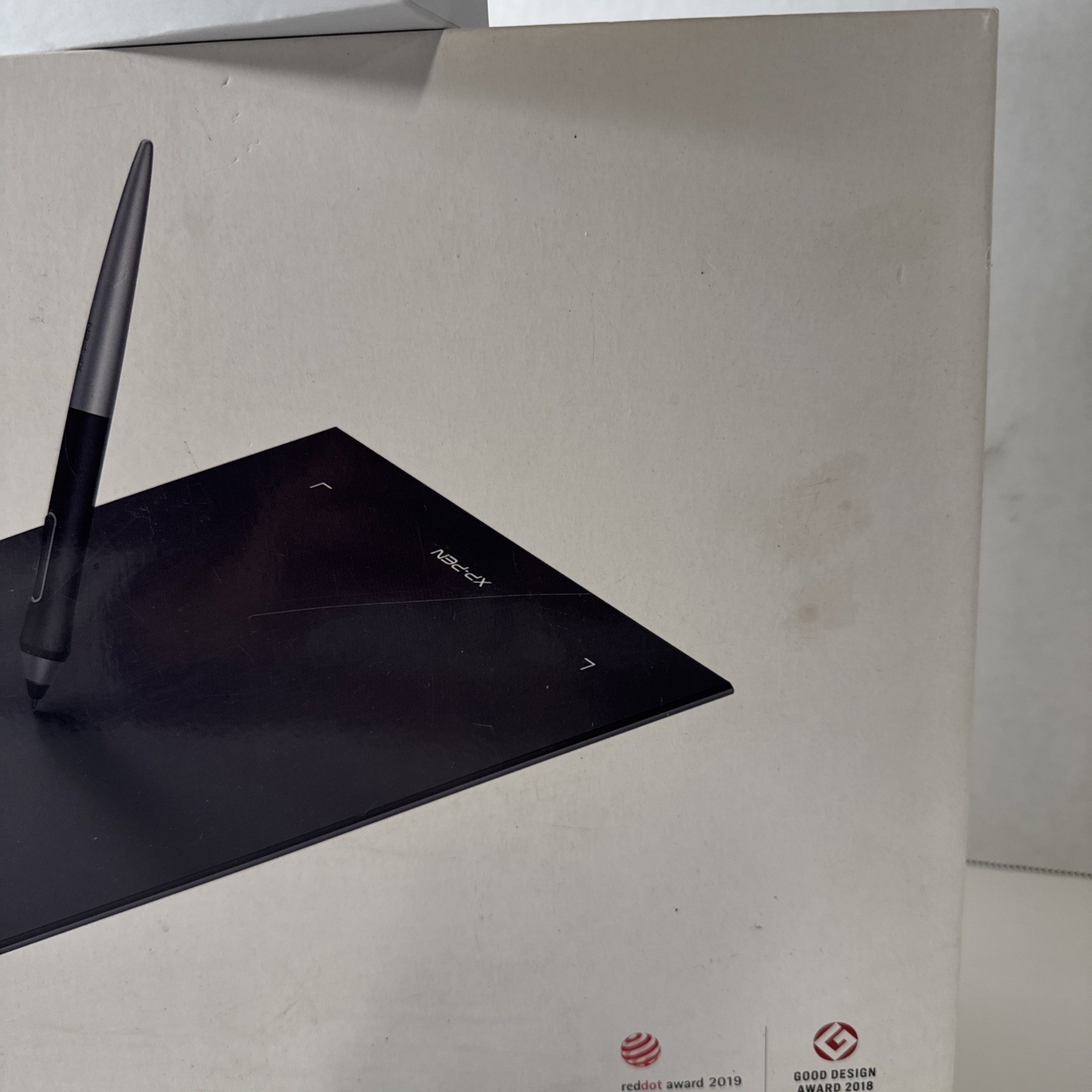 XP-Pen Deco Pro Medium Graphics Drawing Tablet & Wireless Shortcut Remote Bundle