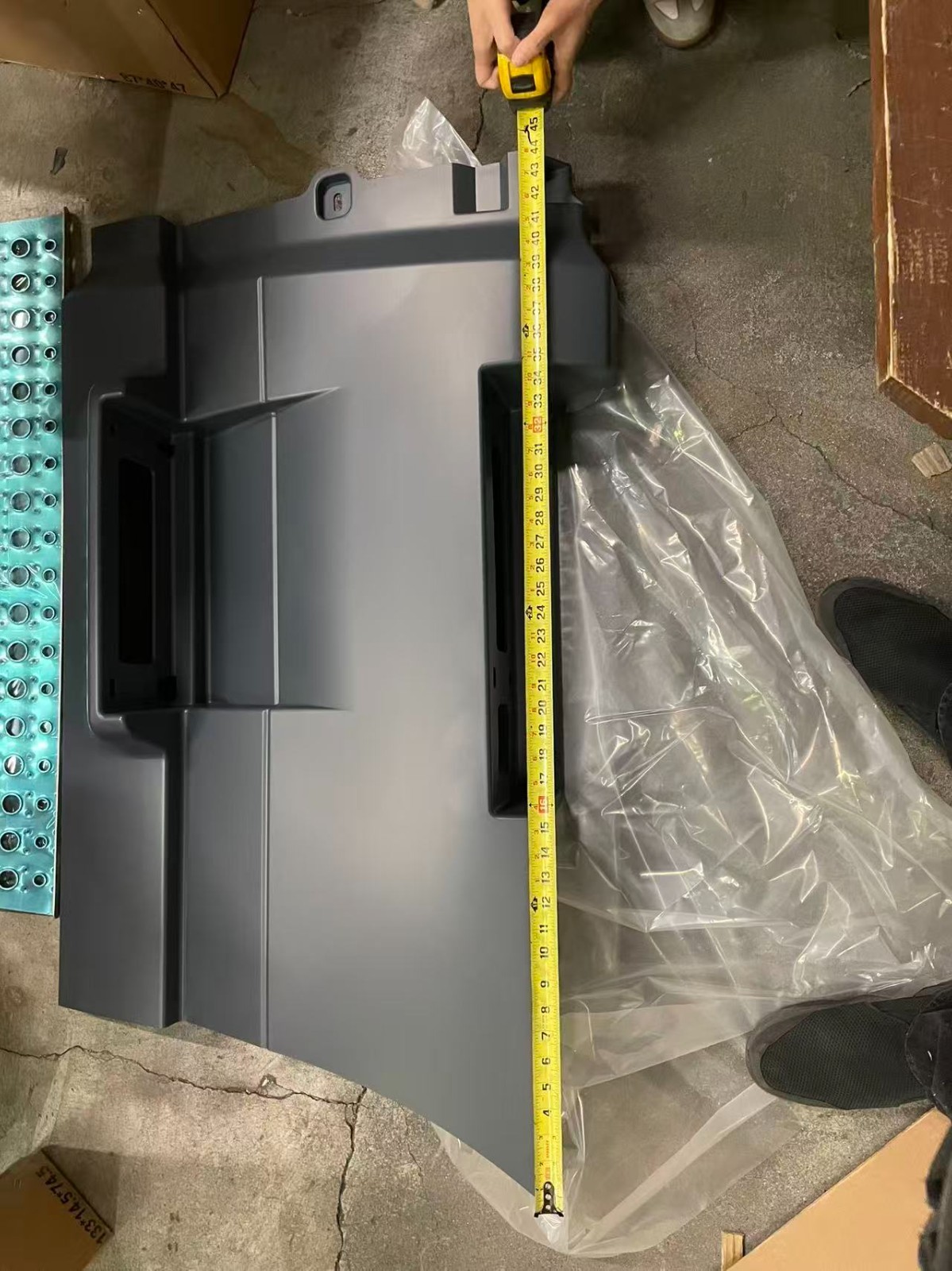 Rear Step Fairing Panel for Volvo VNL 2018-2023 Left Driver Side /44"