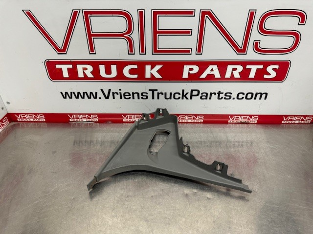 PETERBILT S60-6232-0720 TRIM-KICK PANEL,RH SIDE GRAY