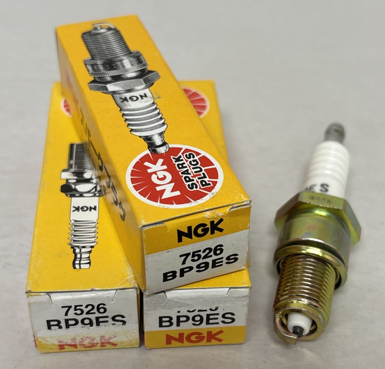 NGK 7526 BP9ES Standard Nickel Universal Spark Plugs (QTY 3) OEM #2-BP9ES #S715
