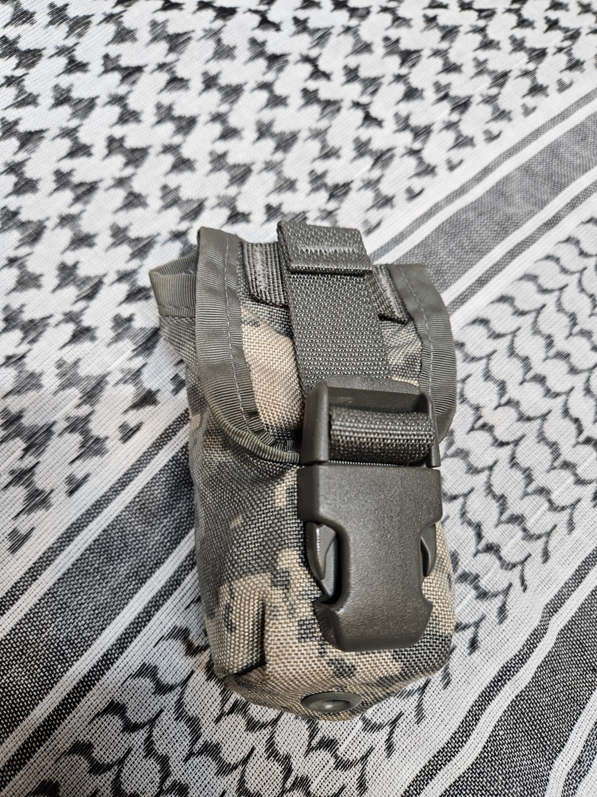 2 PACK USGI MOLLE ACU Flash-Bang Grenade Pouch Utility Pouch