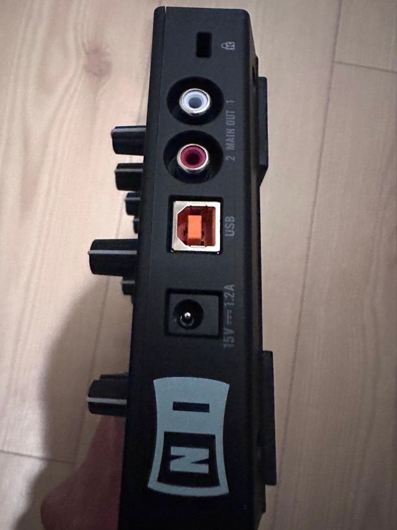 Native Instruments Traktor Kontrol Z1 DJ Mixer Controller Case Preowned Japan