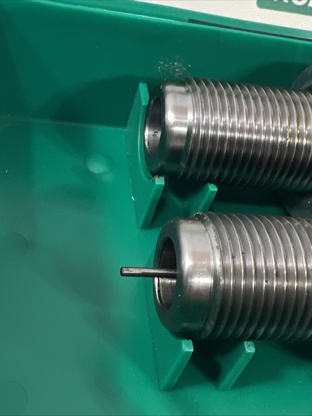 RCBS 243 Win Reloading die set Pre-owned 11401 Winchester 2 Die Reload*