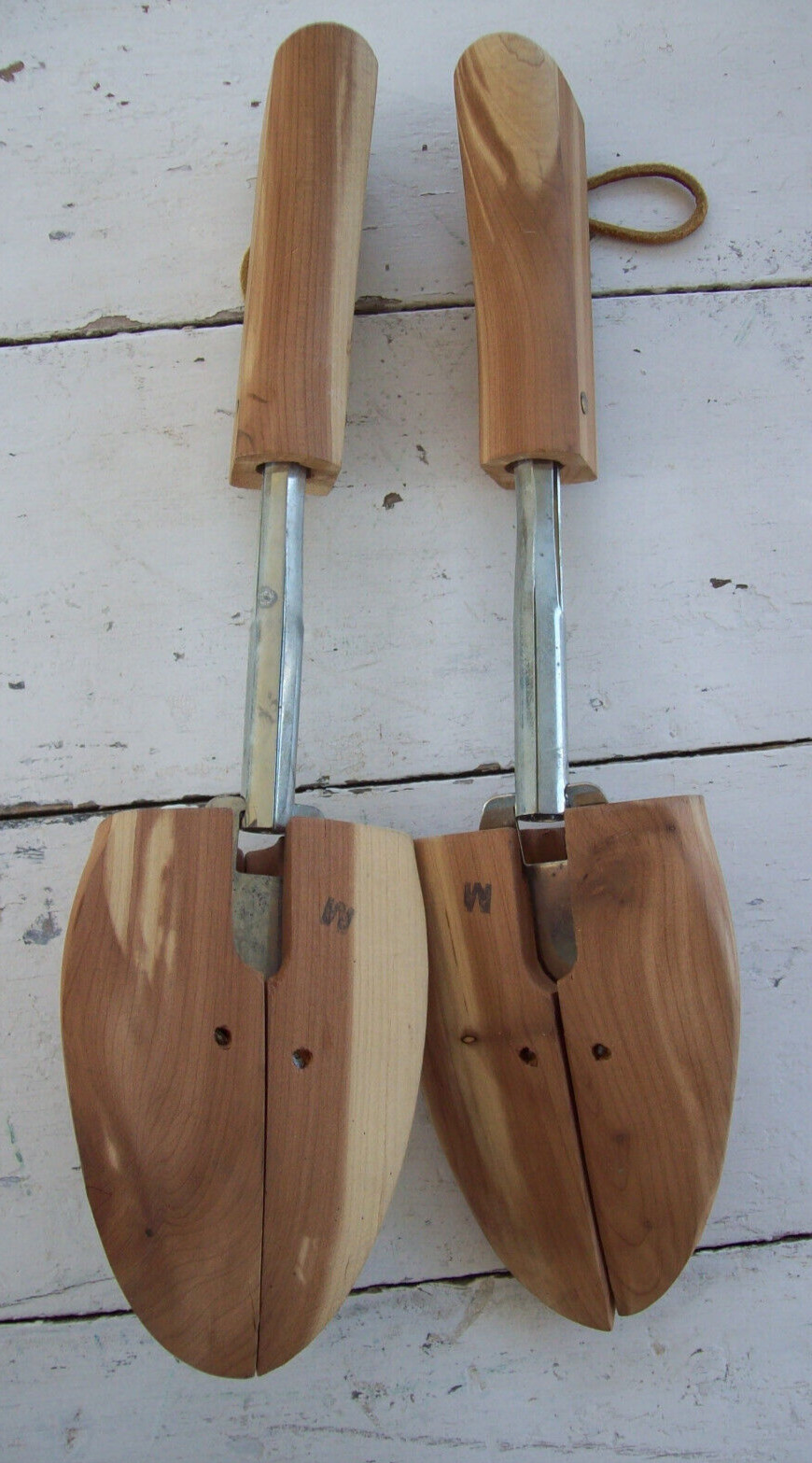 Johnston & Murphy Cedar Shoe Tree Stretchers~Men's Size M