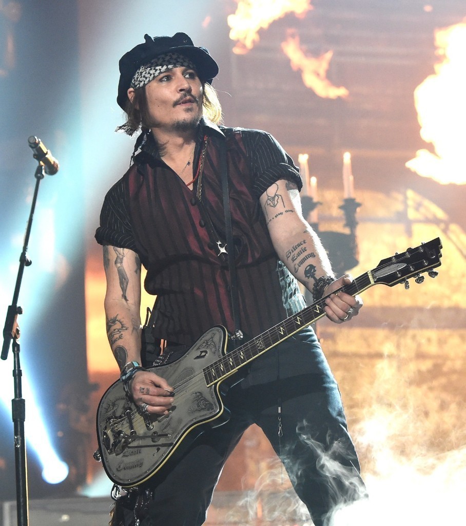 Johnny Depp # 15 - 8 x 10 Tee Shirt Iron On Transfer guitar 2