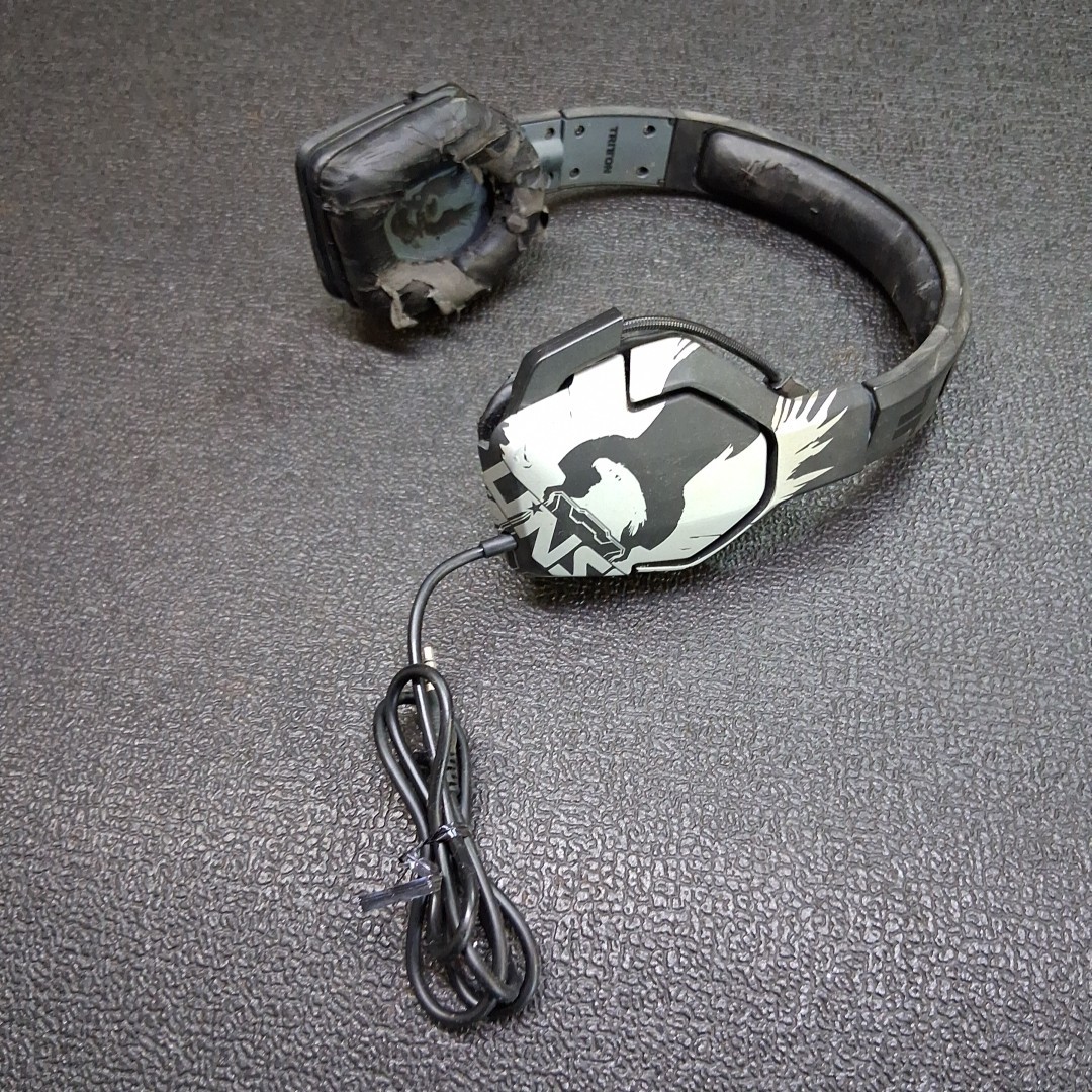 Triton Halo 4 Infinity UNSC Black Wired Adjustable Headset Earphones & Mic. READ