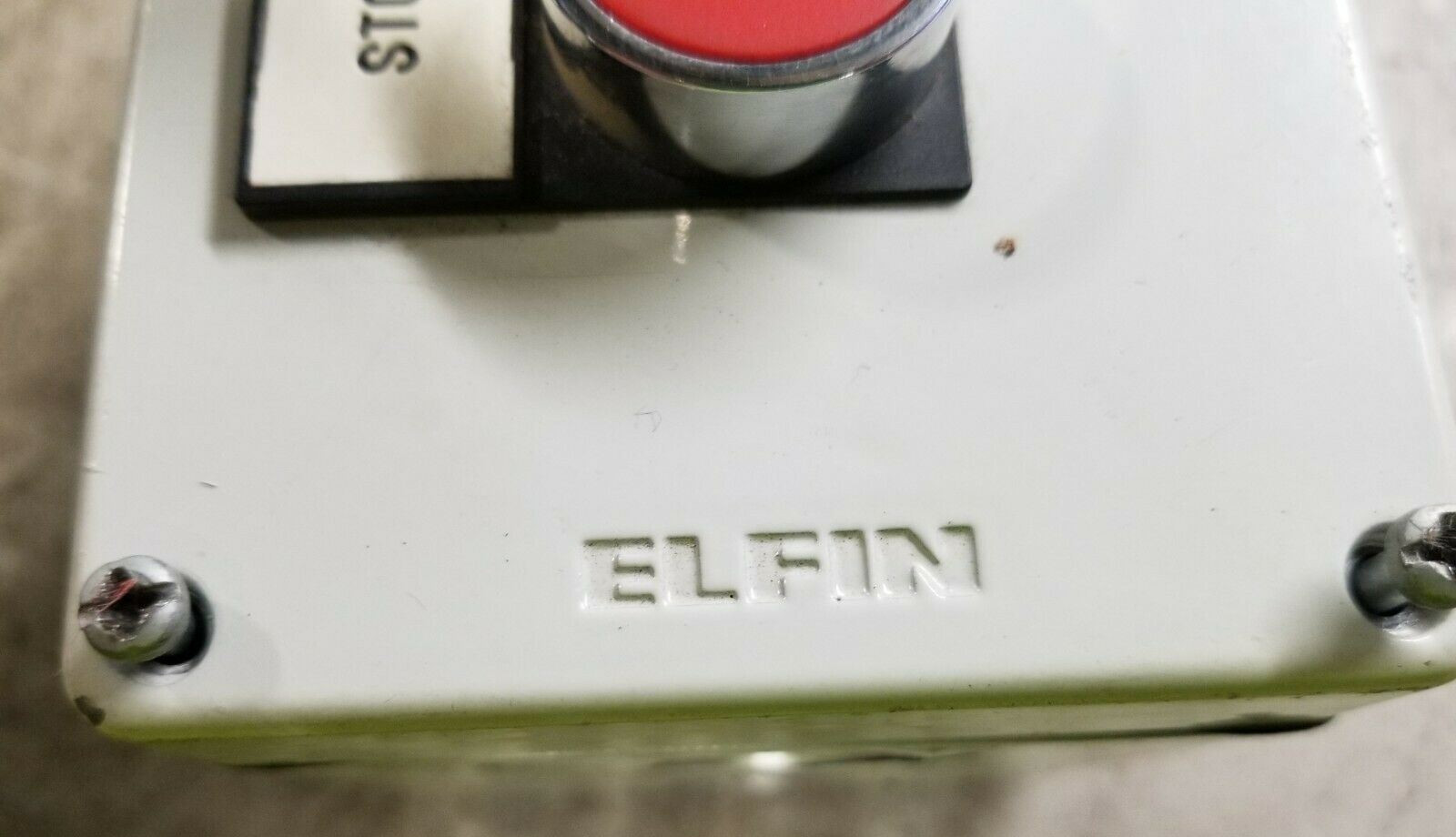 ELFIN PUSH BUTTON ENCLOSURE E-STOP & STOP BUTTON 6" x 3 1/2" x 4" INDOOR