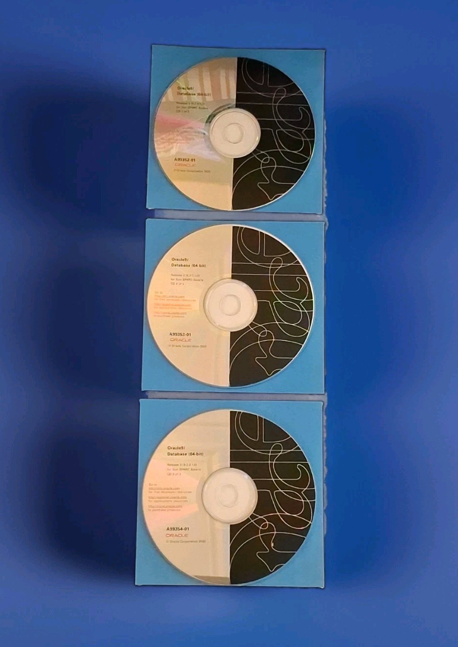 Oracle9i Database Release 2 64-bit SPARC & Solaris 3CDs set 9.2.0.1.0 Scarce