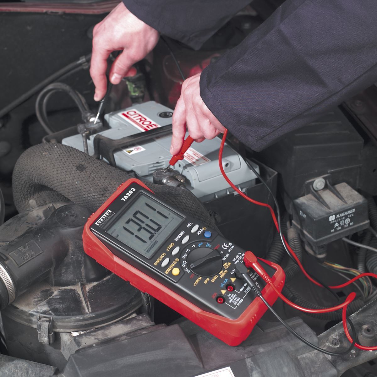 Sealey TA203 Digital Automotive Multimeter 15 Function Bar Graph/PC Link