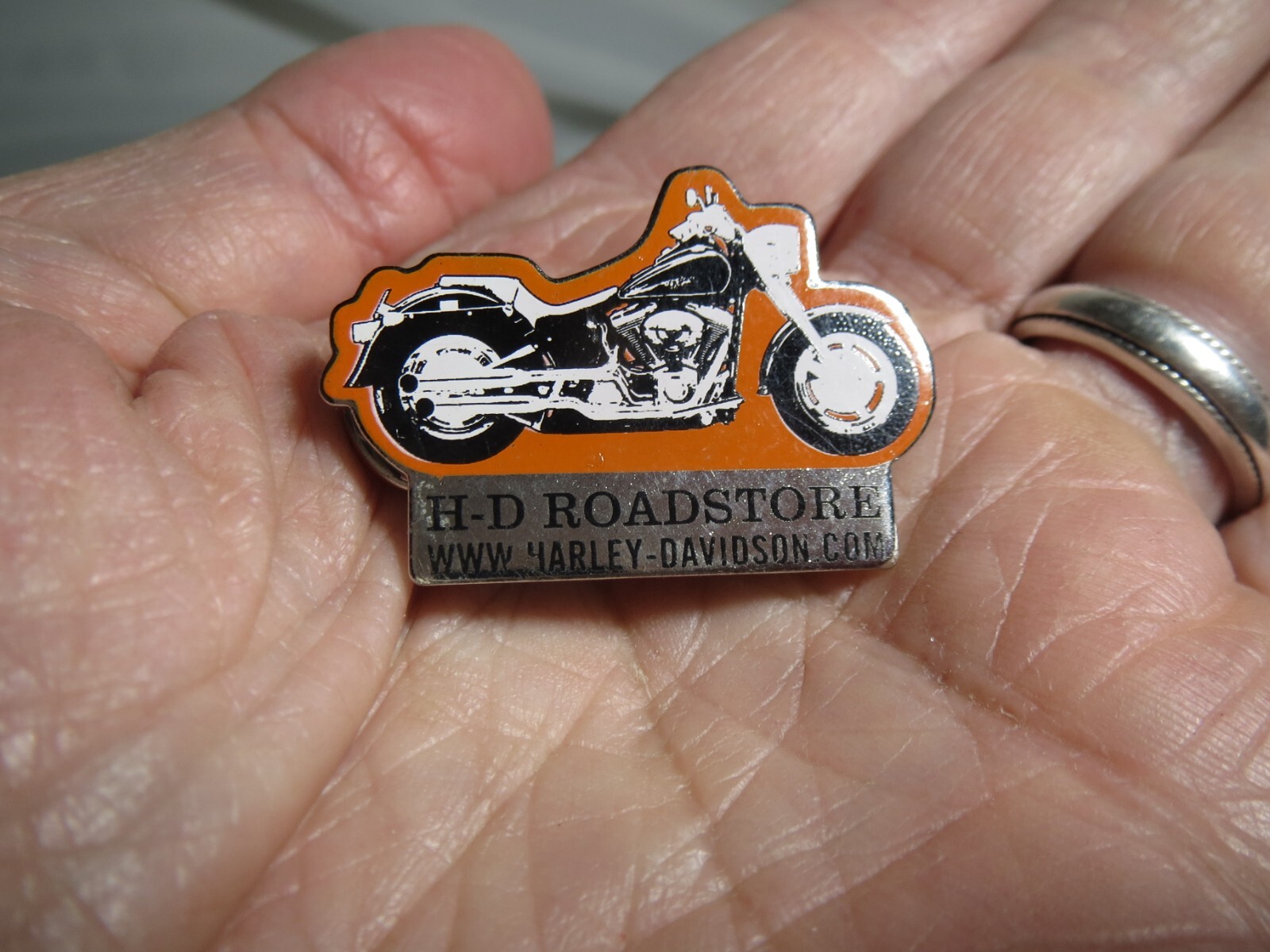 Harley Davidson H-D ROADSTORE Motorcycle Hat Vest Jacket Pin