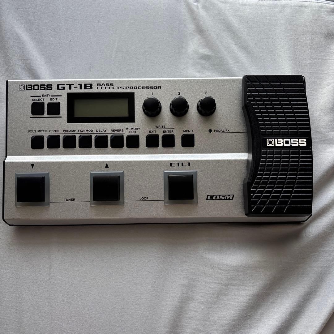 BOSS GT-18 Bass Effects Processor