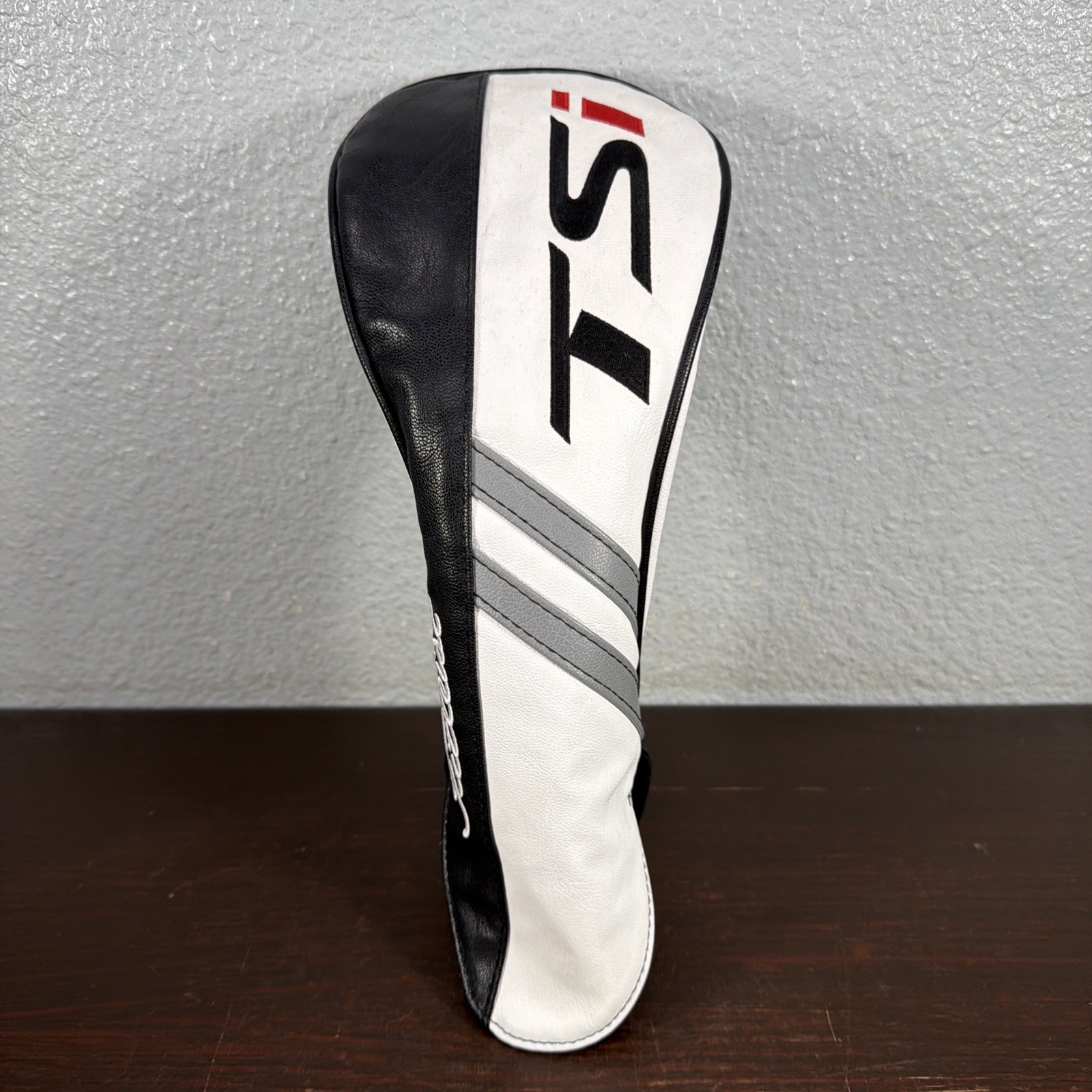 Titleist Golf TSi Driver Head Cover - Black/White/Red USED