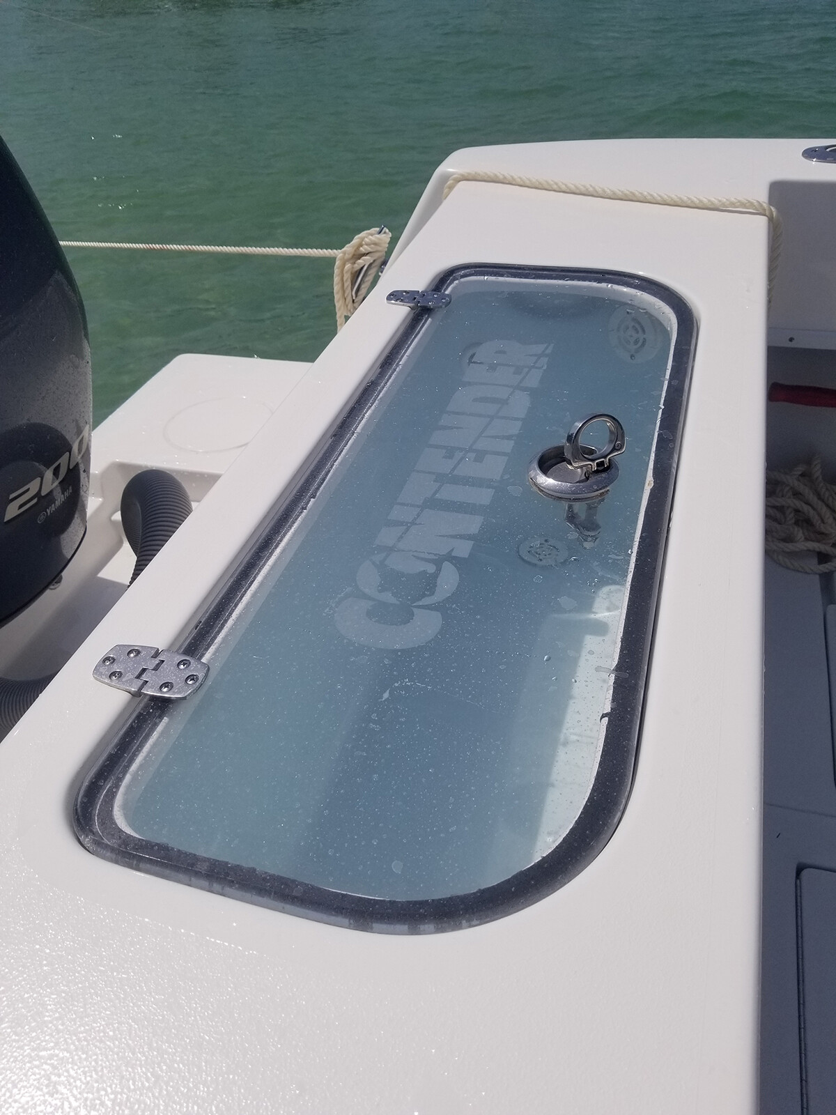 Contender 28S/28T Livewell Lid