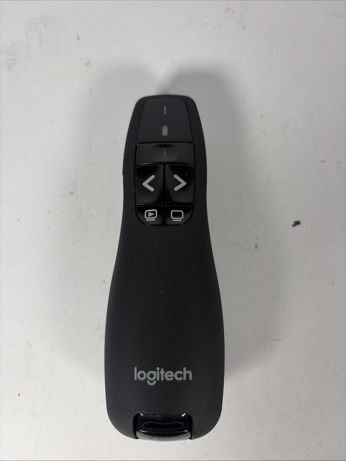 Logitech R-400 Presenter Remote Control Original Clicker Classroom Presentation