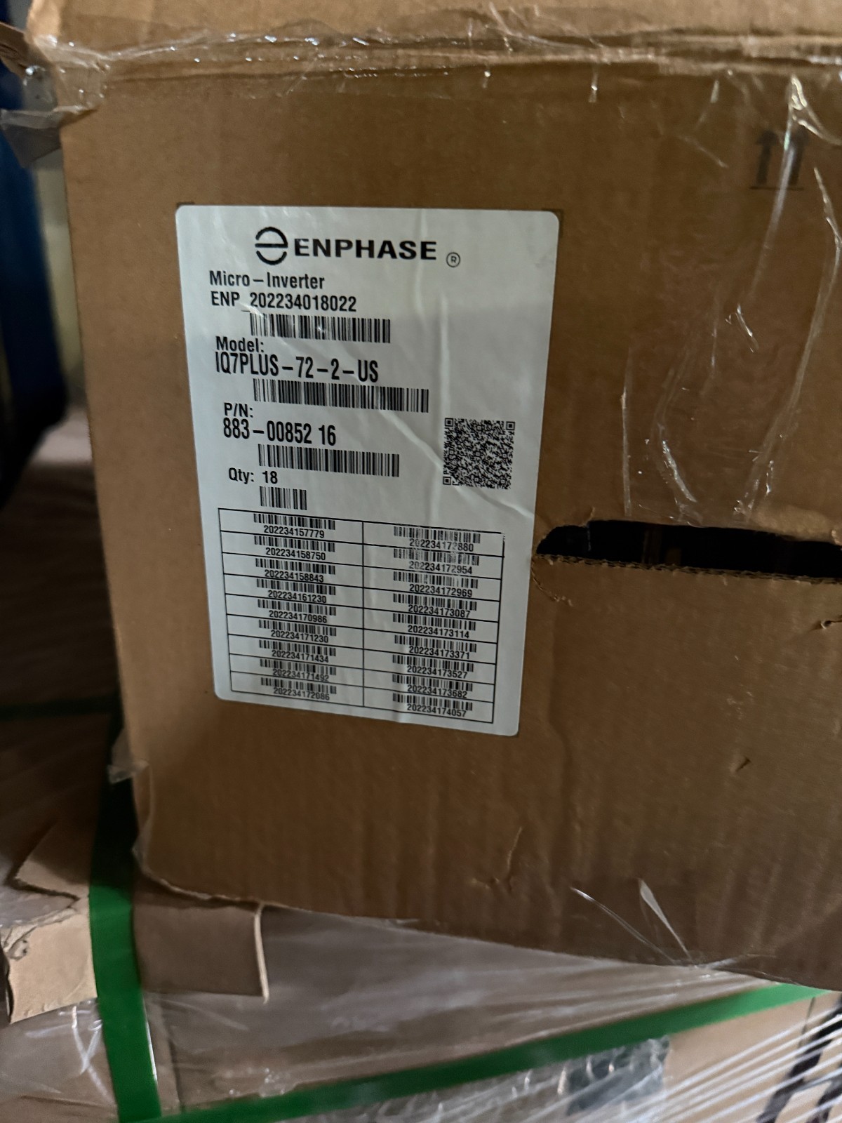 NEW Enphase IQ7 plus Microinverter IQ7plus-72-2-US