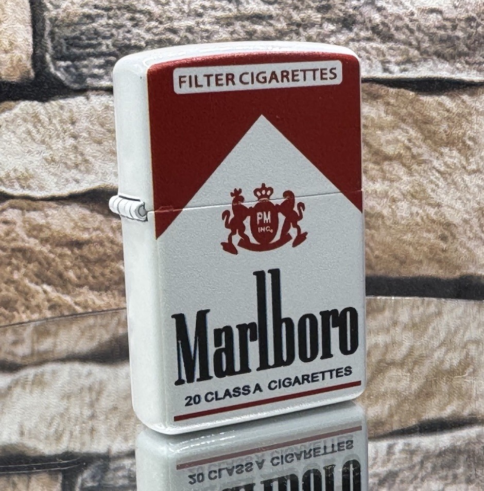 MARLBORO ADVERTISIGN VTG METAL WINDPROOF LIGHTER