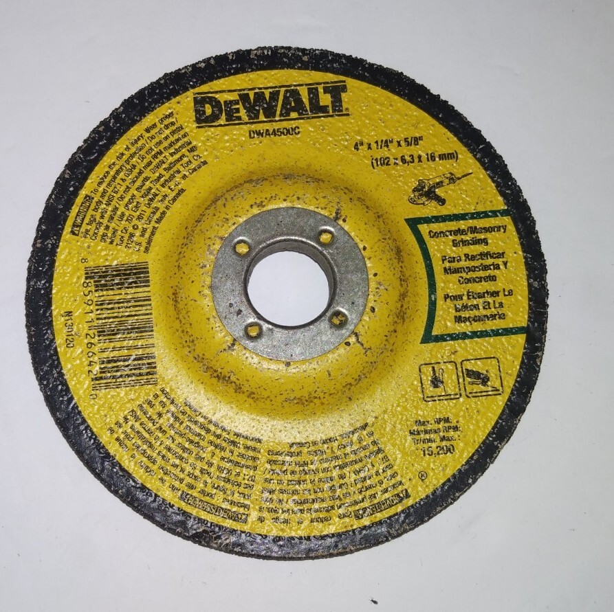 DeWALT 4" x 1/4" x 5/8" CONCRETE / MASONRY GRINDING WHEEL, DWA4500C