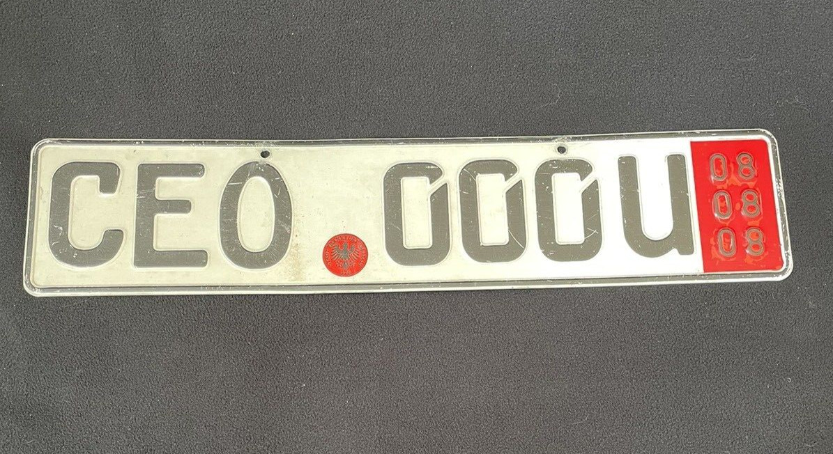 Collectible Stadt Frankfurt AM Main 370 Germany Auto Metal LIcense Plate 2008