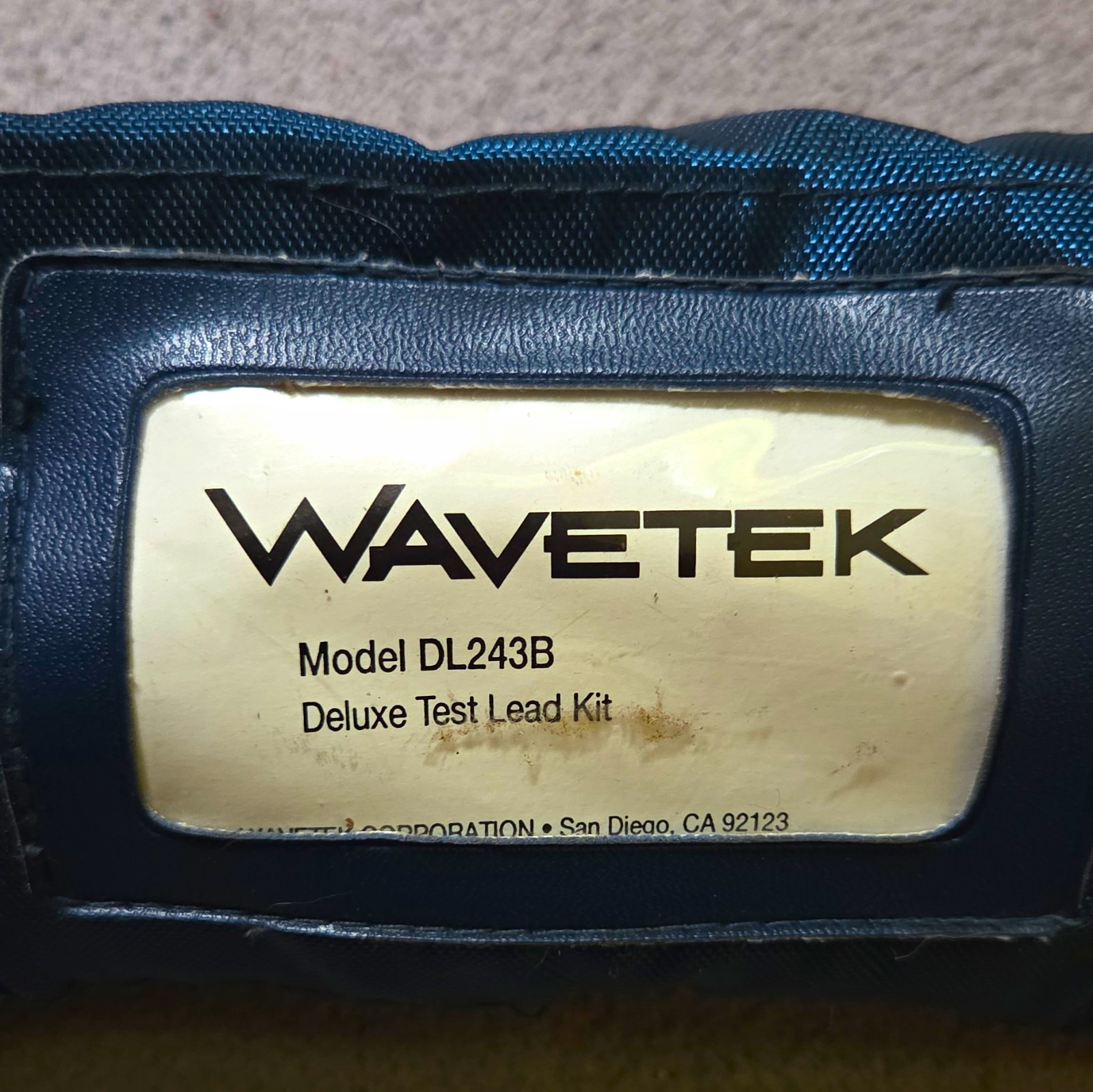 Wavetek DL243B Deluxe Test Lead Kit PVC Alligator Clips 4mm Banana w/ Case