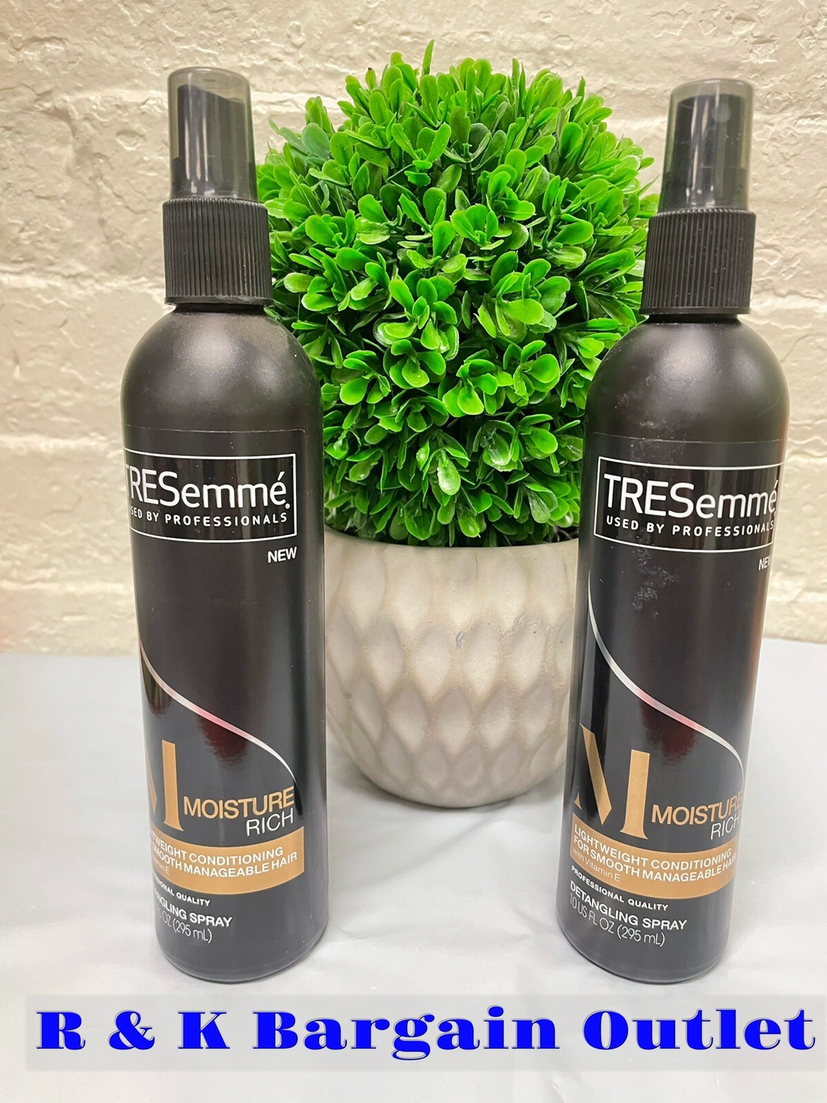 Tresemme Moisture Rich Lightweight Leave In Conditioning Detangler Spray 2 PCs