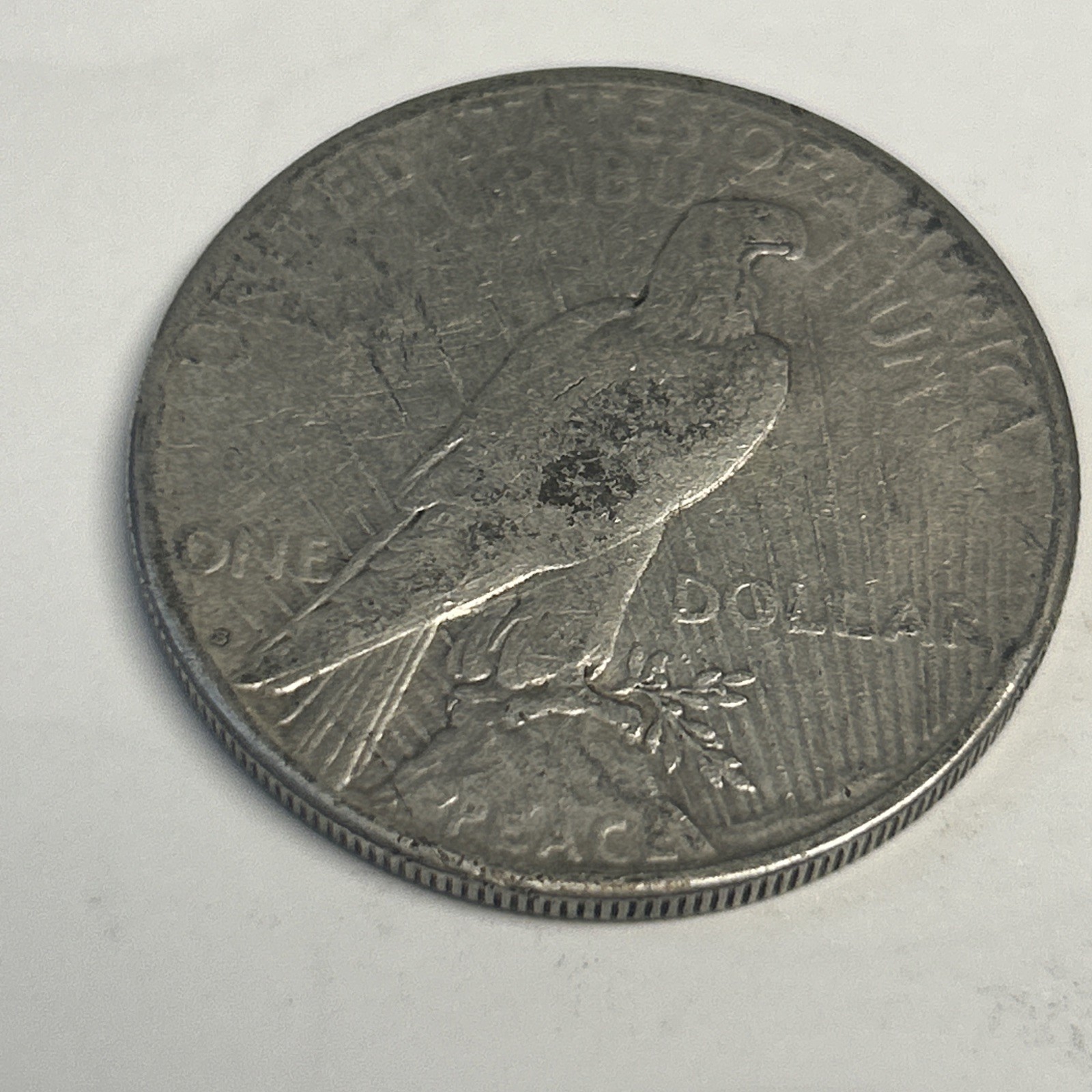 1922 S Silver Peace Dollar Good Condition
