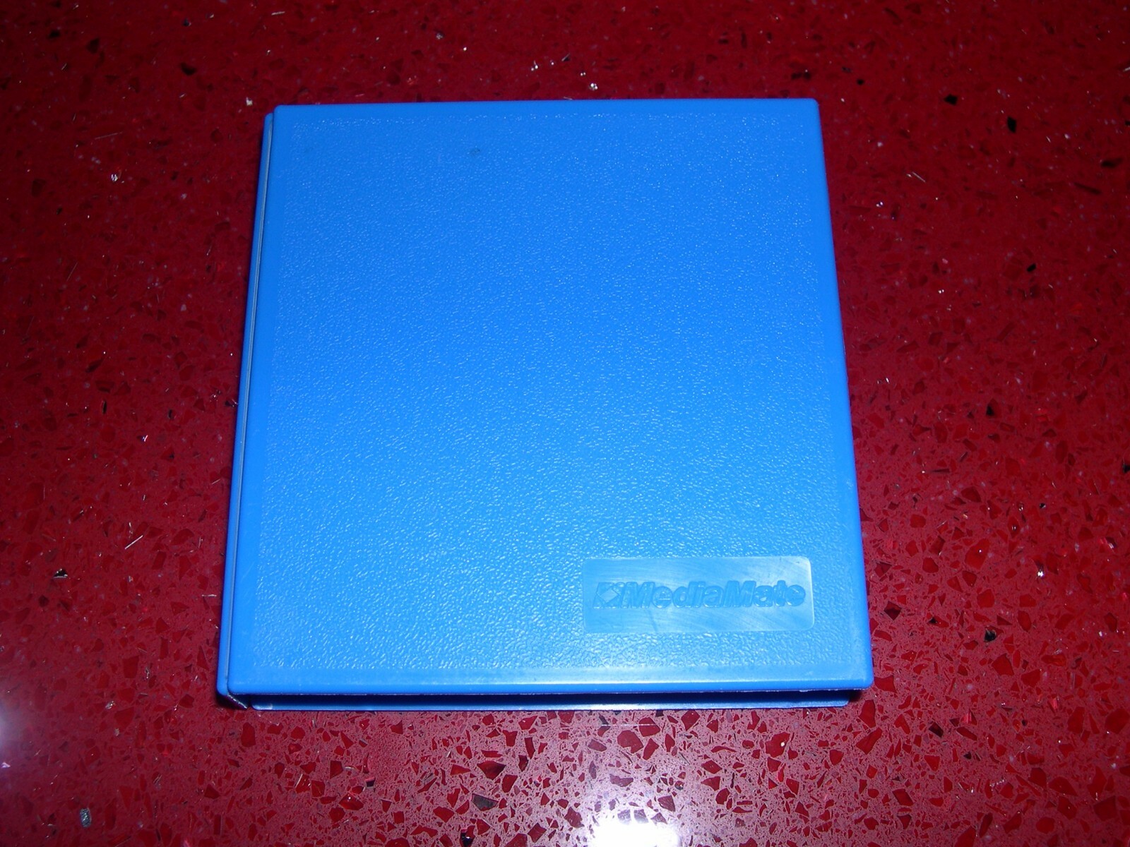 MEDIA MATE BLUE DISK STORAGE BOX NEAR MINT CONDITION