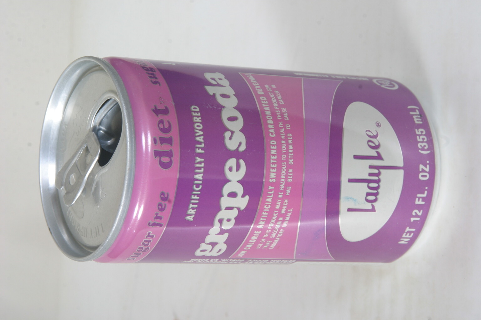 Lady Lee Diet Grape Soda can